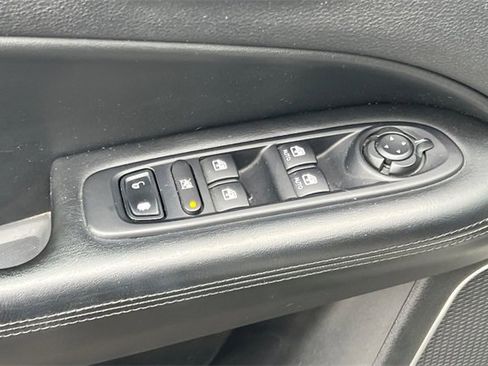 Used 2019 Jeep Compass Latitude image 12