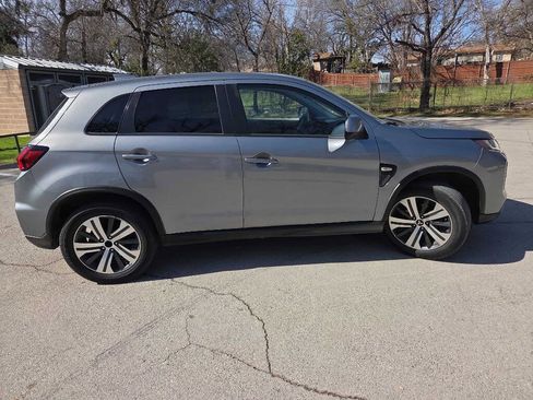 Used 2021 Mitsubishi Outlander Sport ES FWD image 4