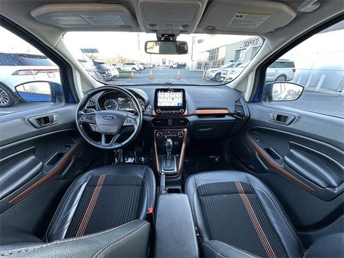 Certified 2018 Ford EcoSport SES image 16