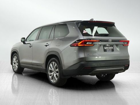 Used 2025 Toyota Grand Highlander AWD Hybrid image 3