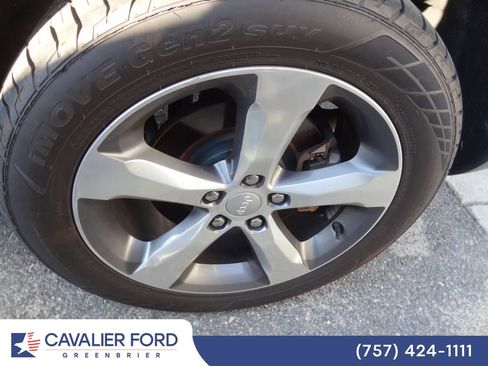 Used 2021 Jeep Grand Cherokee L Limited AWD/4WD image 17
