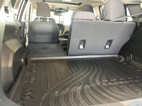 Used 2024 Subaru Crosstrek 2.0i Premium image 24