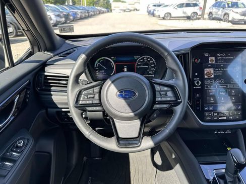 Certified 2025 Subaru Forester Touring w/ Touring Package AWD/4WD image 10