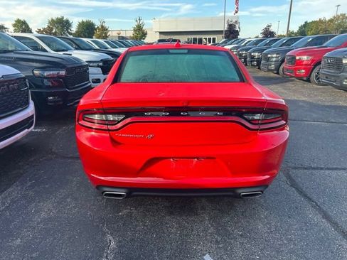 Used 2021 Dodge Charger SXT AWD/4WD image 3