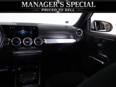 Used 2022 Mercedes-Benz GLB 250 4MATIC image 49