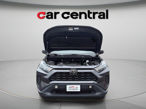 Used 2021 Toyota RAV4 LE AWD/4WD image 9