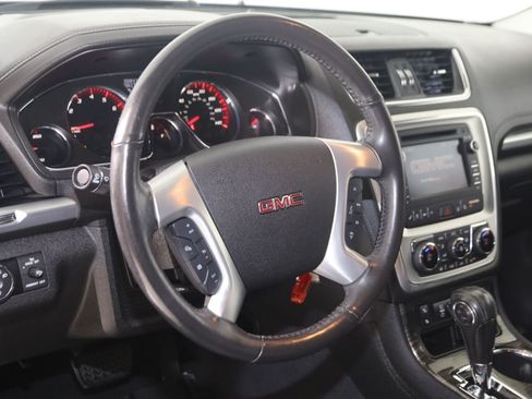 Used 2017 GMC Acadia Limited SLT AWD/4WD image 6