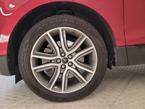Certified 2024 Ford Edge Titanium AWD/4WD image 9