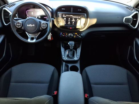 Used 2023 Kia Soul LX w/ Option Group 015 image 15