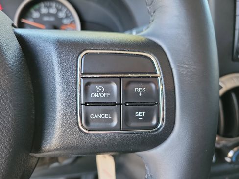Used 2017 Jeep Wrangler 75th Anniversary image 17