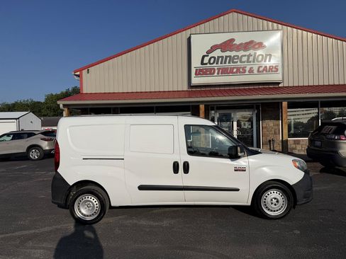 Used 2019 RAM ProMaster City Tradesman FWD image 3