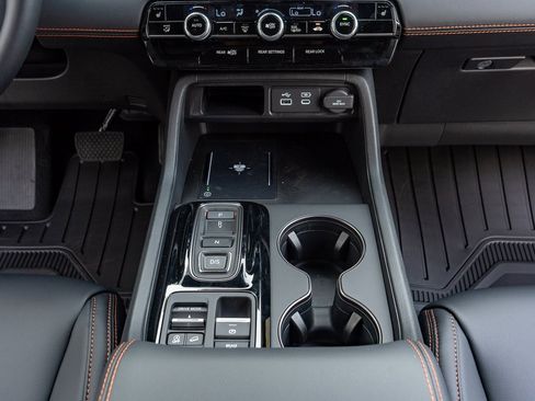 New 2025 Honda Pilot TrailSport image 24