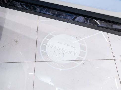 Used 2026 Rolls-Royce Cullinan image 57