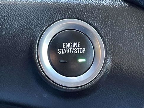 Used 2021 GMC Terrain SLT image 24