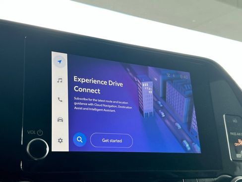 Used 2023 Toyota Highlander LE image 23