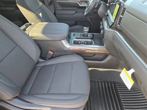 New 2026 Chevrolet Silverado 1500 RST w/ Z71 Off-Road Package image 6