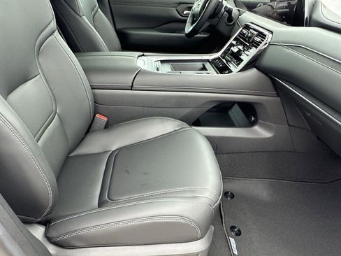 New 2026 Nissan Armada SV image 12