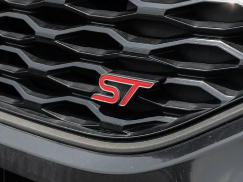 Used 2020 Ford Explorer ST AWD/4WD image 6