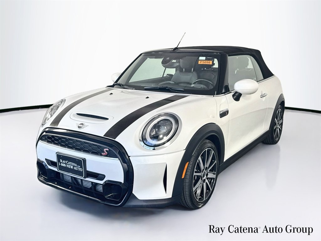 Used 2024 MINI Cooper S FWD image 3