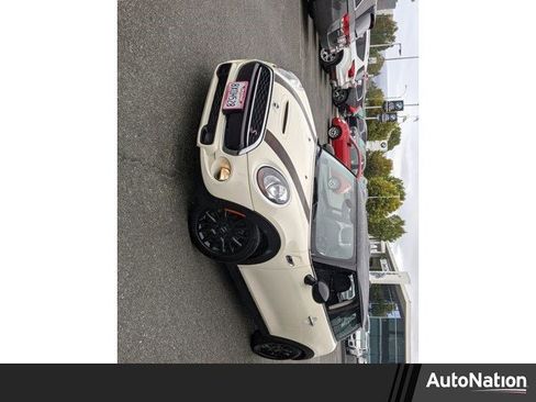 Used 2018 MINI Cooper S image 1