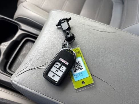 Used 2018 Honda CR-V Touring image 26