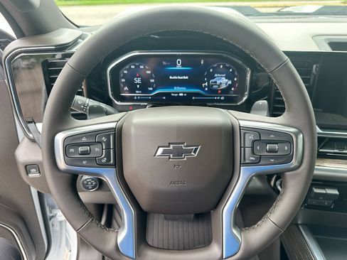 New 2025 Chevrolet Silverado 1500 LT Trail Boss w/ Convenience Package II image 14