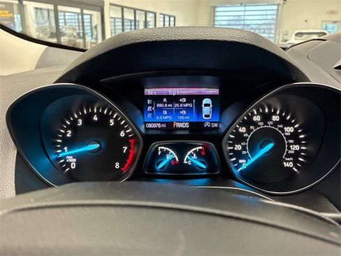 Used 2019 Ford Escape SEL image 17