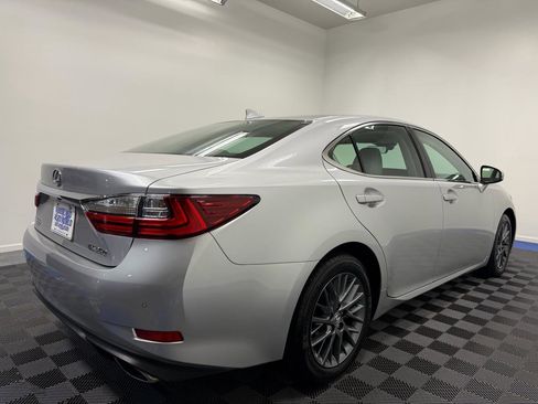 Used 2018 Lexus ES 350 w/ Premier Package FWD image 12