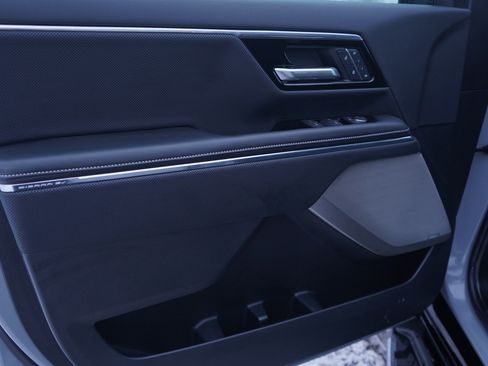 Used 2025 GMC Sierra EV Denali image 22