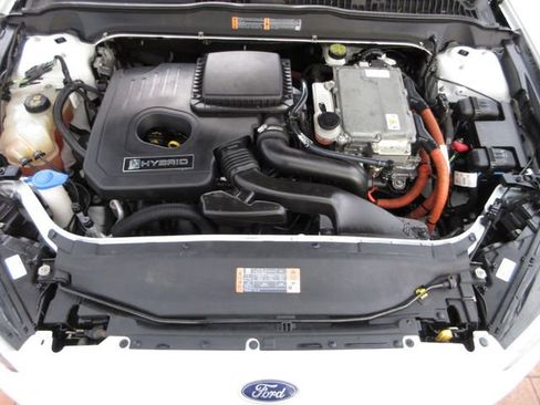 Used 2016 Ford Fusion SE w/ Equipment Group 502A image 27