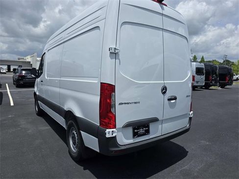 New 2025 Mercedes-Benz Sprinter 2500 image 3