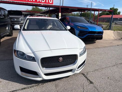 Used 2016 Jaguar XF Prestige RWD image 34