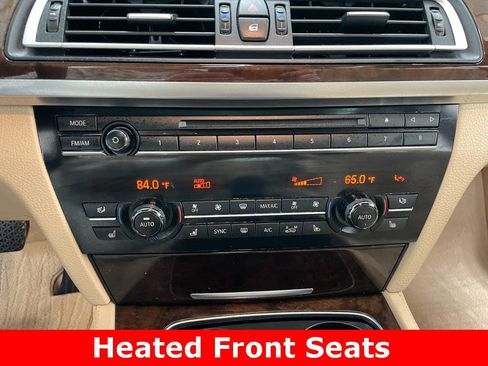 Used 2015 BMW 750Li xDrive image 9