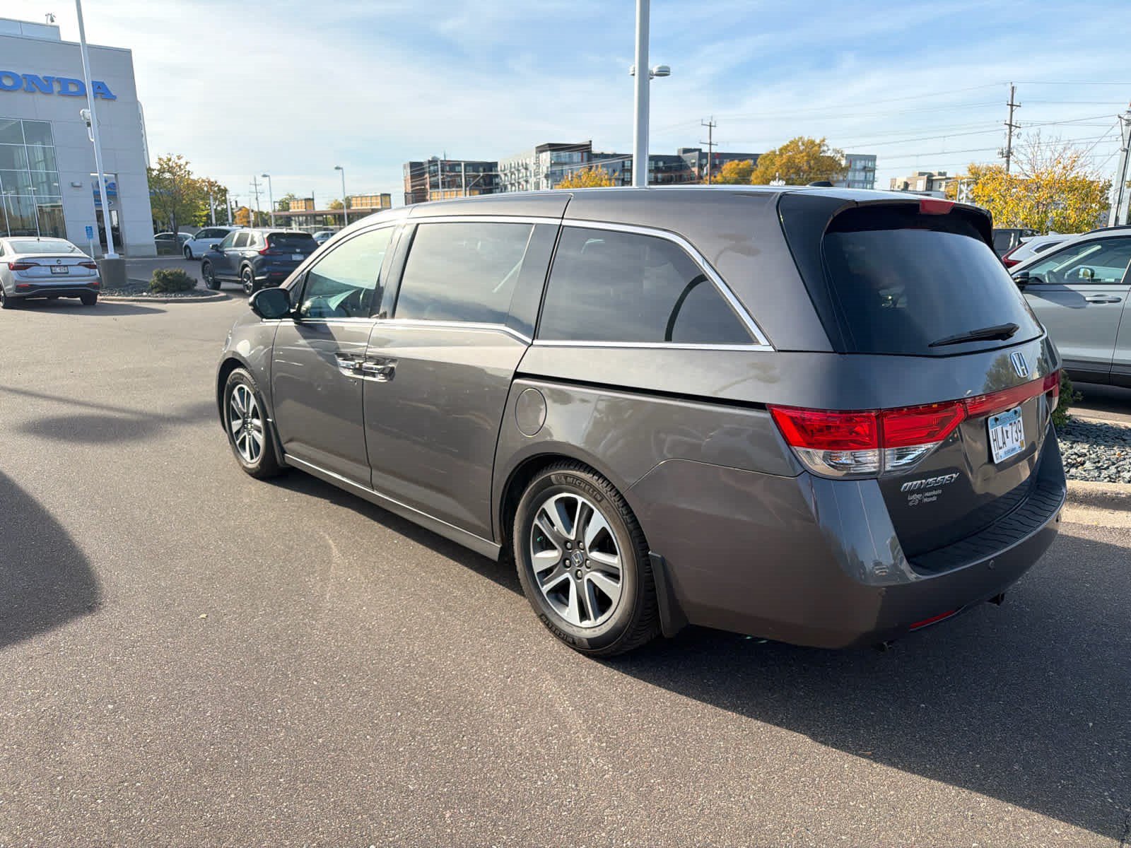 Used 2015 Honda Odyssey Touring image 7