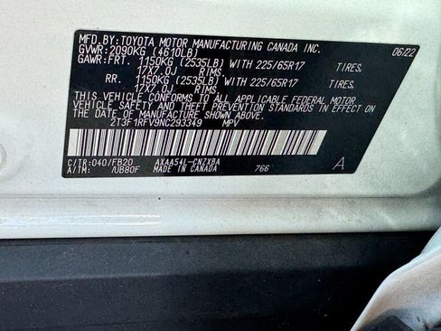 Used 2022 Toyota RAV4 LE w/ Carpet Mat Package (TMS) AWD/4WD image 31