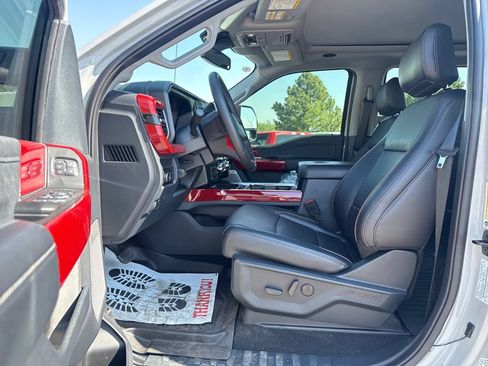 Used 2025 Ford F250 Lariat w/ Lariat Ultimate Package AWD/4WD image 11