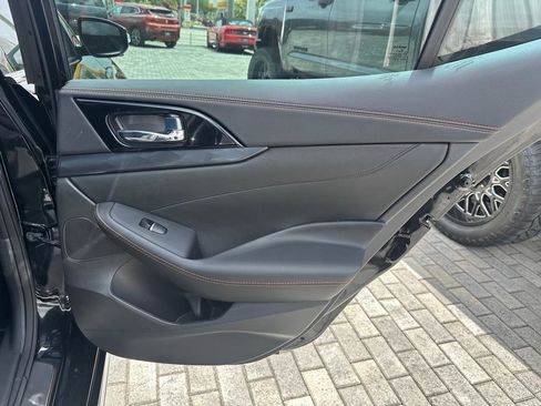 Used 2023 Nissan Maxima SR w/ Sport Mat Group image 24