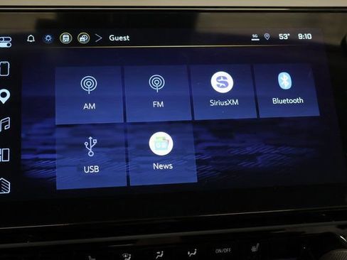 New 2027 Chevrolet Bolt LT w/ Comfort Package FWD image 23