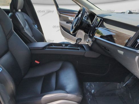 Used 2017 Volvo S90 T6 Momentum w/ Climate Package AWD/4WD image 21