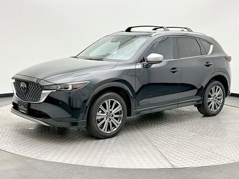 Used 2024 MAZDA CX-5 Signature image 1