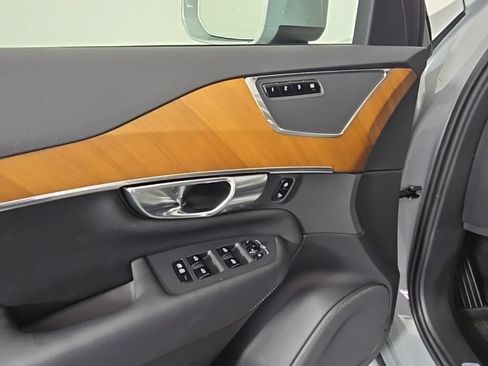 Used 2024 Volvo XC90 T8 Plus w/ Protection Package Premier AWD/4WD image 22