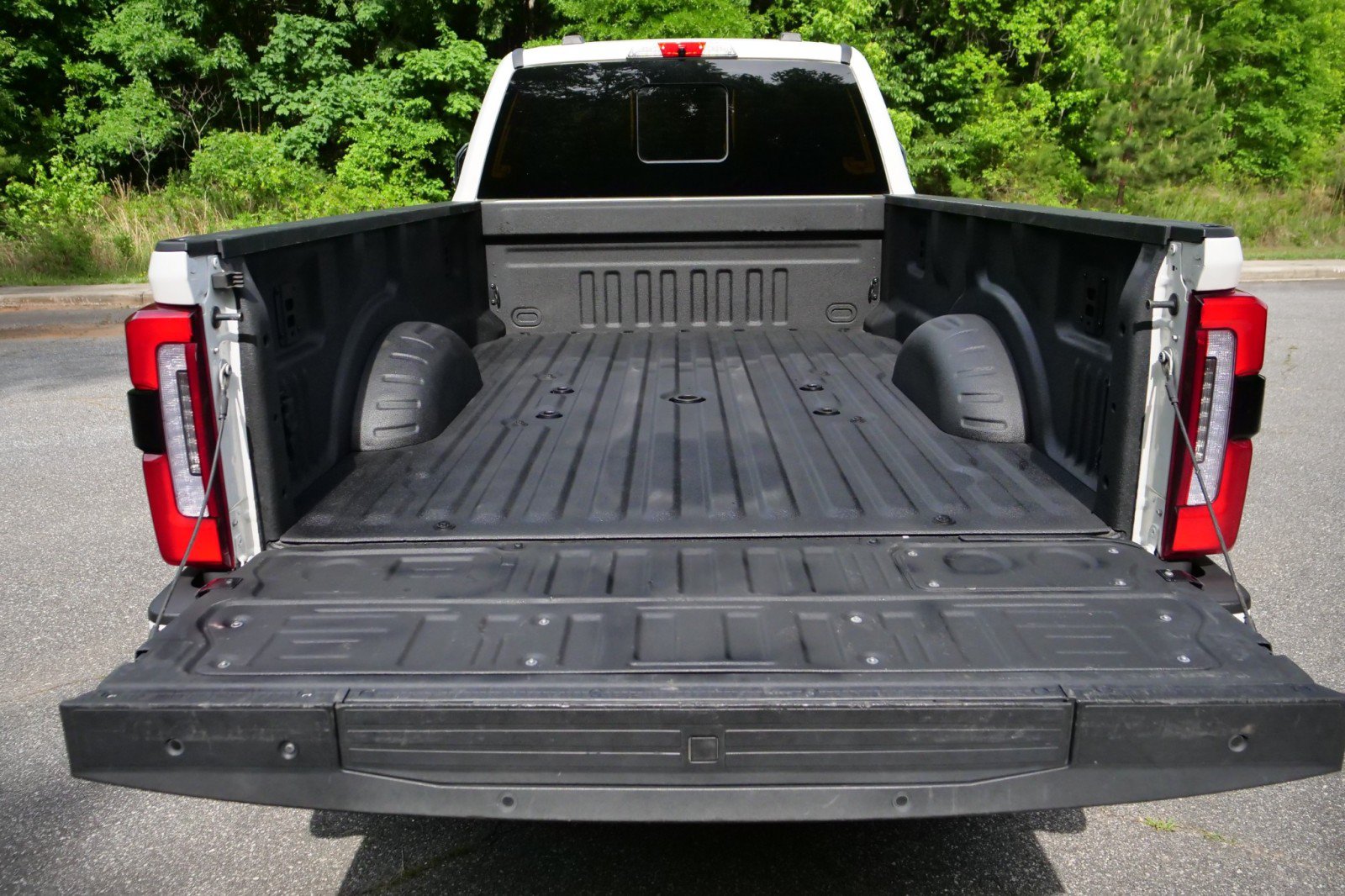 Used 2024 Ford F250 Platinum AWD/4WD image 34