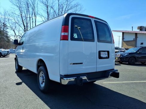 Used 2024 Chevrolet Express 2500 w/ Driver Convenience Package image 16