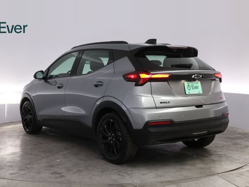 Used 2027 Chevrolet Bolt RS w/ Technology Package FWD image 17