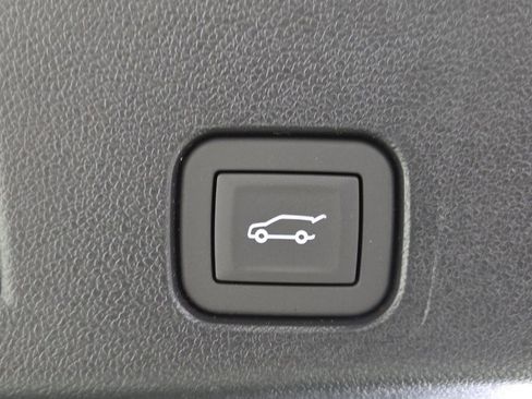 New 2026 Chevrolet Traverse LT image 40