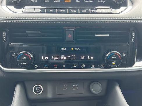 Certified 2023 Nissan Rogue SL w/ SL Premium Package image 18