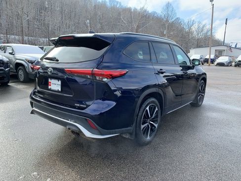 Used 2022 Toyota Highlander XSE image 4