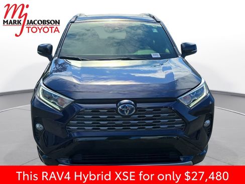 Used 2021 Toyota RAV4 XSE w/ XSE Grade Weather Package image 3