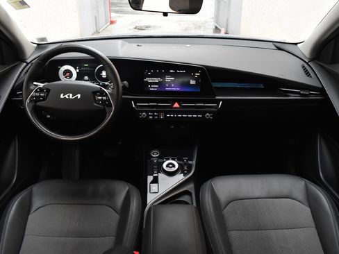 Used 2023 Kia Niro Wind image 30