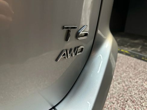 Used 2016 Volvo XC60 T6 w/ Proximity Package image 24